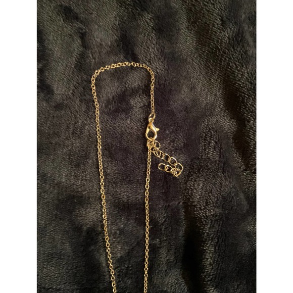 Unicorn in a heart pendant necklace.    0179 - Picture 3 of 3